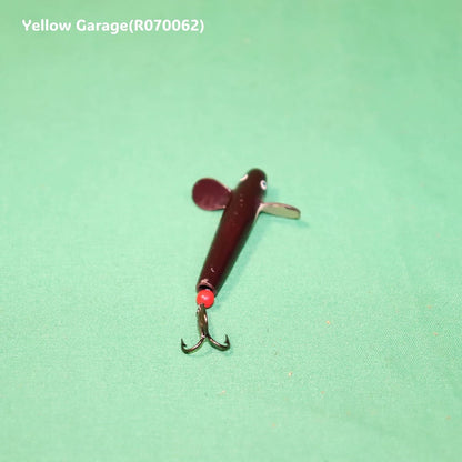 ヴィンテージ メタルフィッシュルアー（スクリューフィン付き）