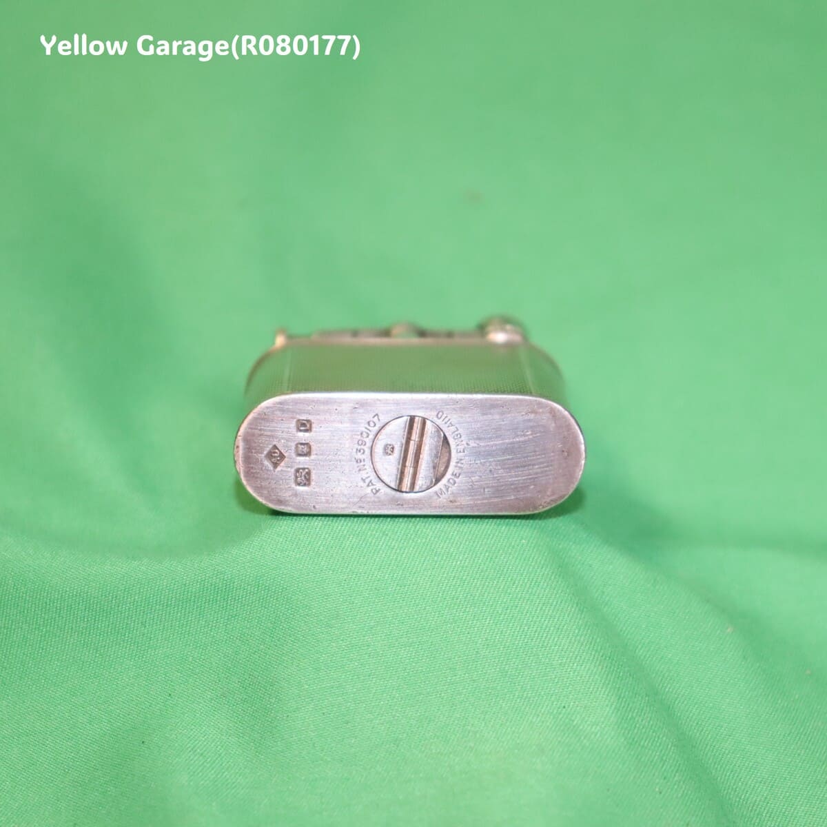 英国 Dunhill による「Dunhill Sport」オイルライター＿底
