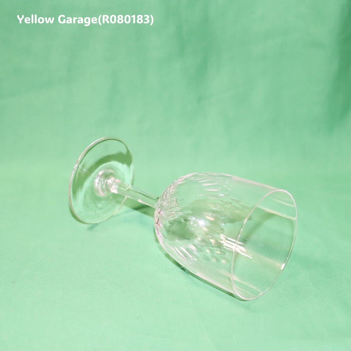 1936年以前に製造されたと考えられるオールド・バカラのワイングラス_口右下
