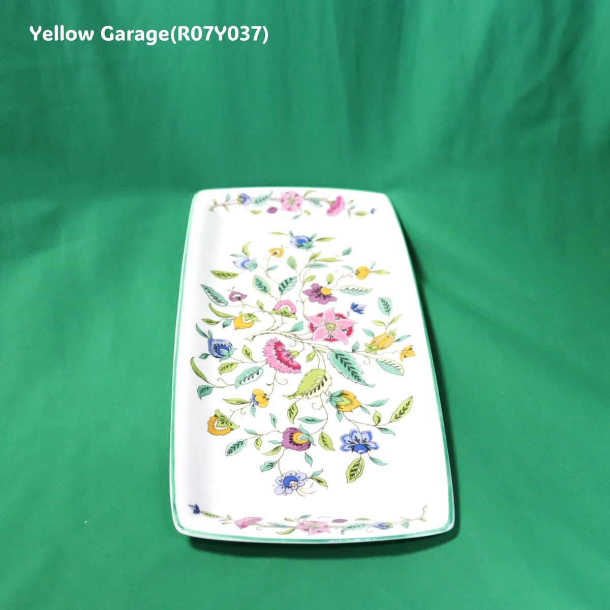 MINTON（ミントン） Haddon Hall サンドイッチプレート（幅 約30 cm／幅 約14 cm）