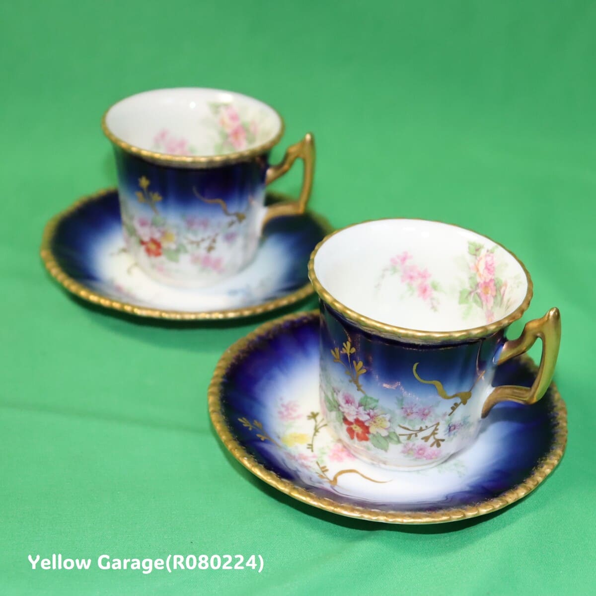 19世紀末〜20世紀初頭に製造されたフランス・リモージュのアンティークティーセット_カップセット