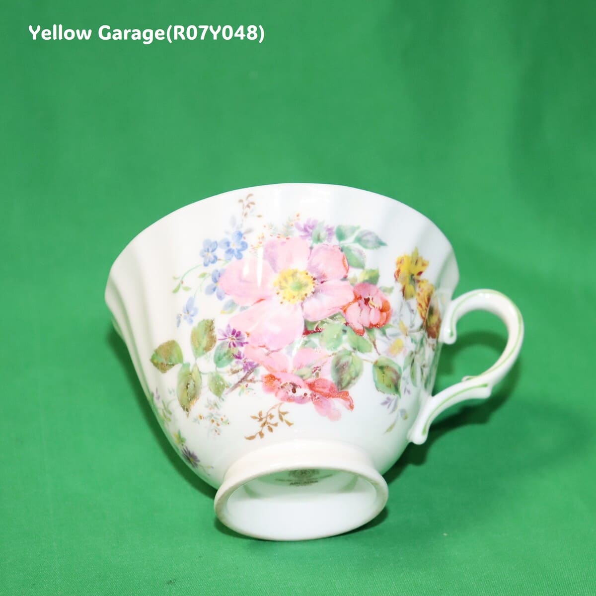 Royal Doulton（ロイヤル・ドルトン）“ARCADIA（アルカディア）” ティーカップ ペア