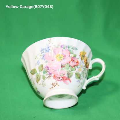 Royal Doulton（ロイヤル・ドルトン）“ARCADIA（アルカディア）” ティーカップ ペア