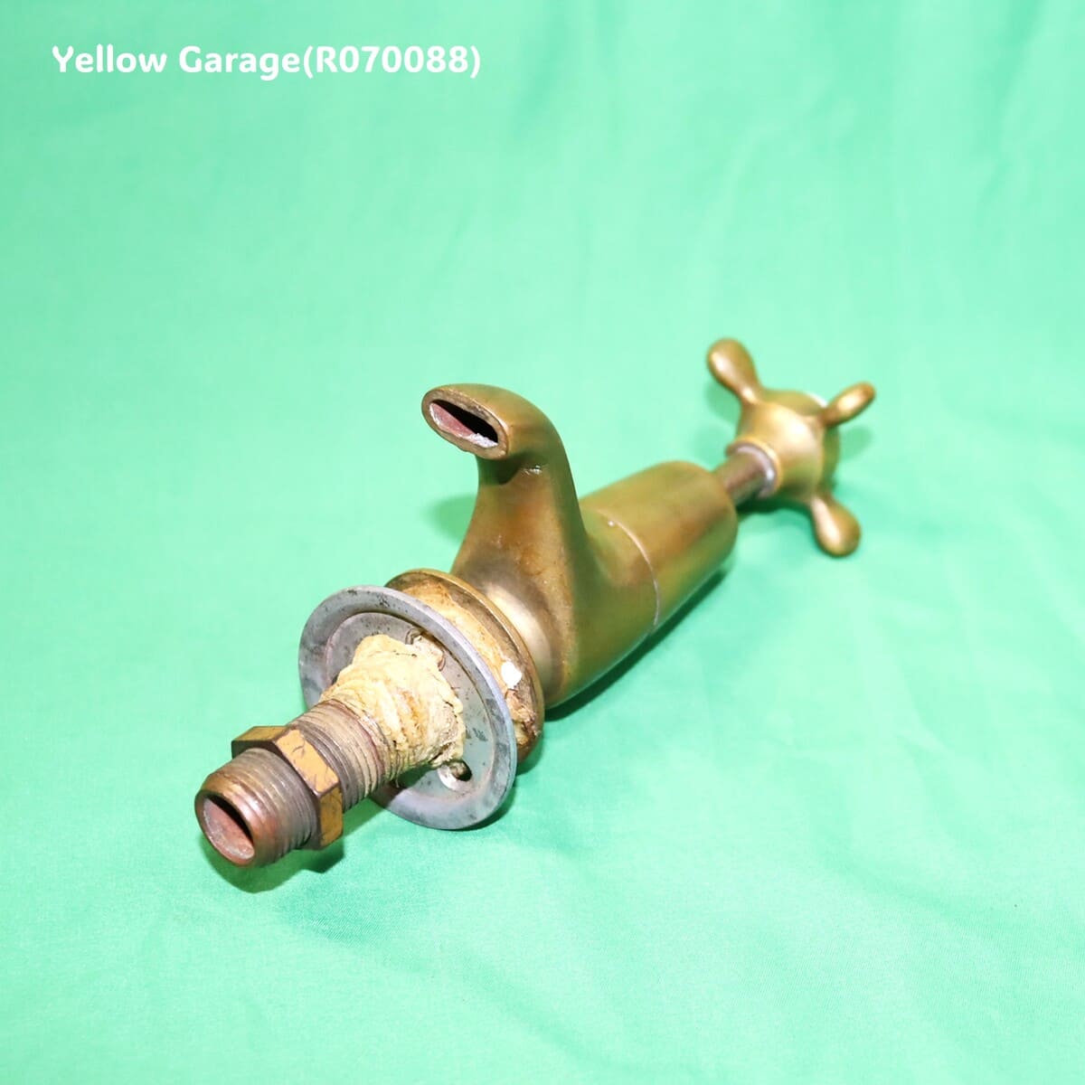 アンティーク真鍮製「COLD」蛇口