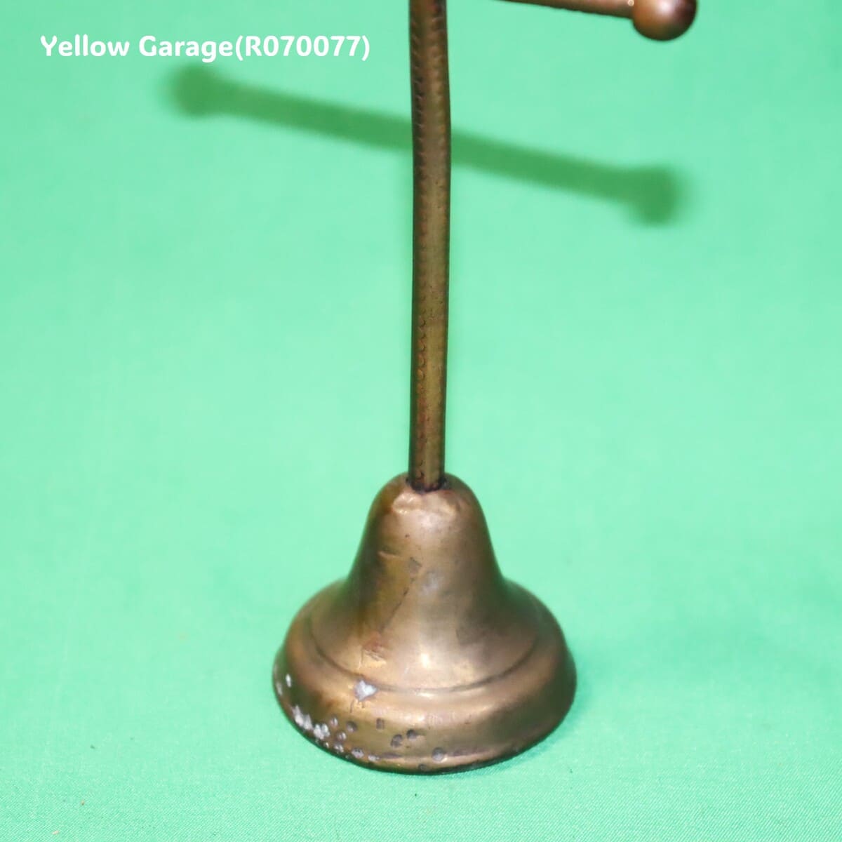 アンティーク 真鍮製アクセサリースタンド（縞模様デザイン）