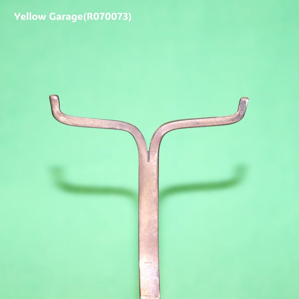 【真鍮製】アンティーク シューズディスプレイスタンド（ハイアングルタイプ）