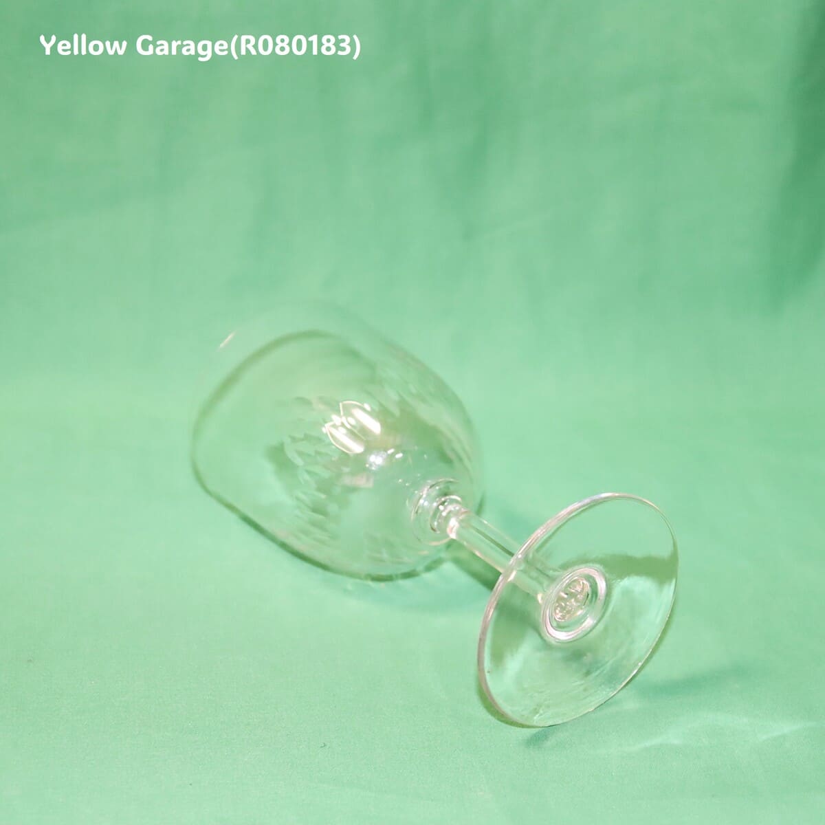 1936年以前に製造されたと考えられるオールド・バカラのワイングラス_口左上