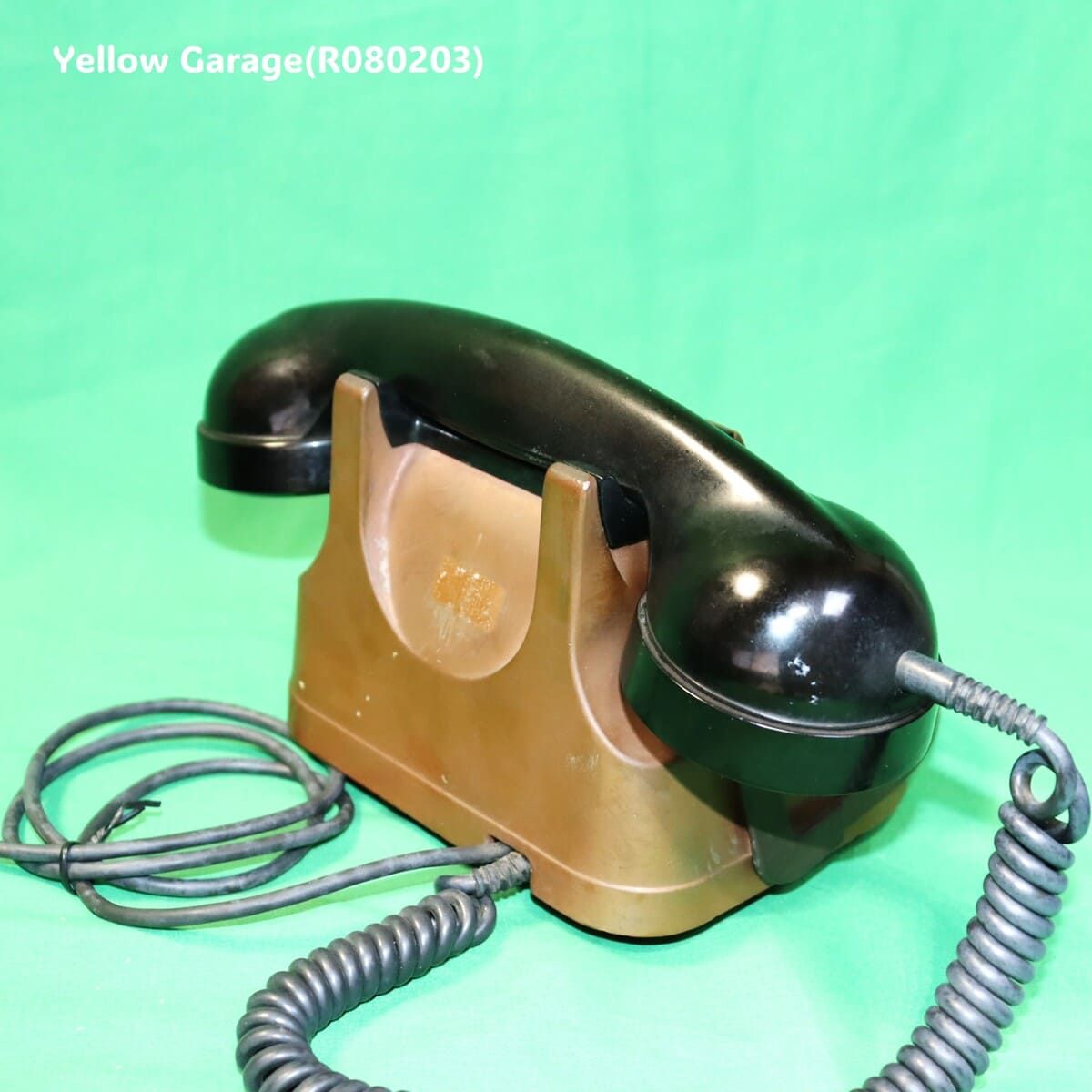 1950年代のベルギー製RTT（ベルギー国営電話会社）仕様のクラシカルなダイヤル式電話機＿右上