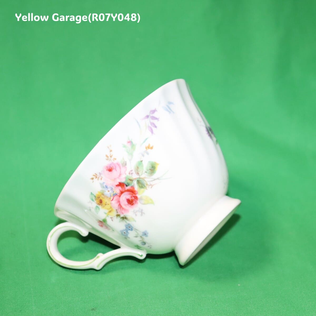 Royal Doulton（ロイヤル・ドルトン）“ARCADIA（アルカディア）” ティーカップ ペア