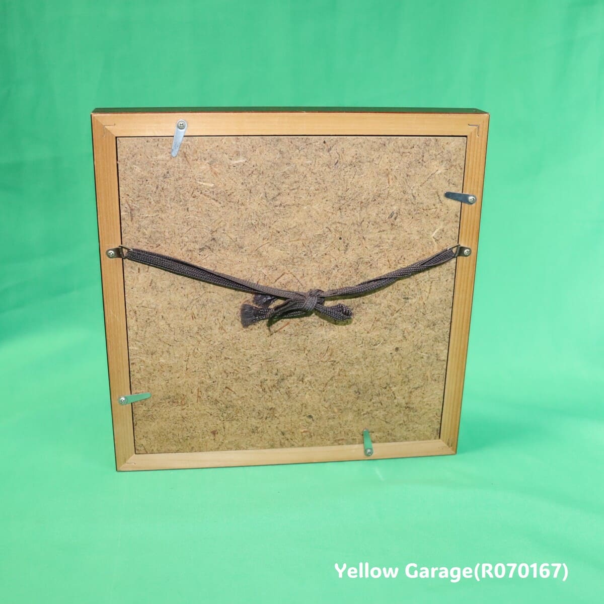 19世紀末から20世紀初頭にかけてヨーロッパで制作されたと考えられる装飾用の陶製タイル を後年に額装したアンティーク作品＿裏面