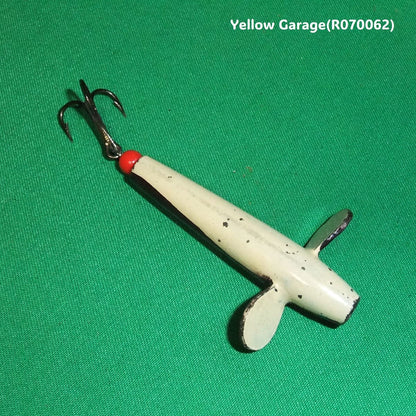 ヴィンテージ メタルフィッシュルアー（スクリューフィン付き）