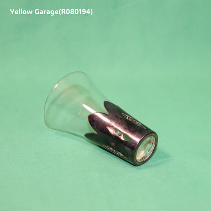 透明感のあるガラスにシルバー調の袴（はかま）を合わせた趣深いアンティークグラス4個セット_口左上