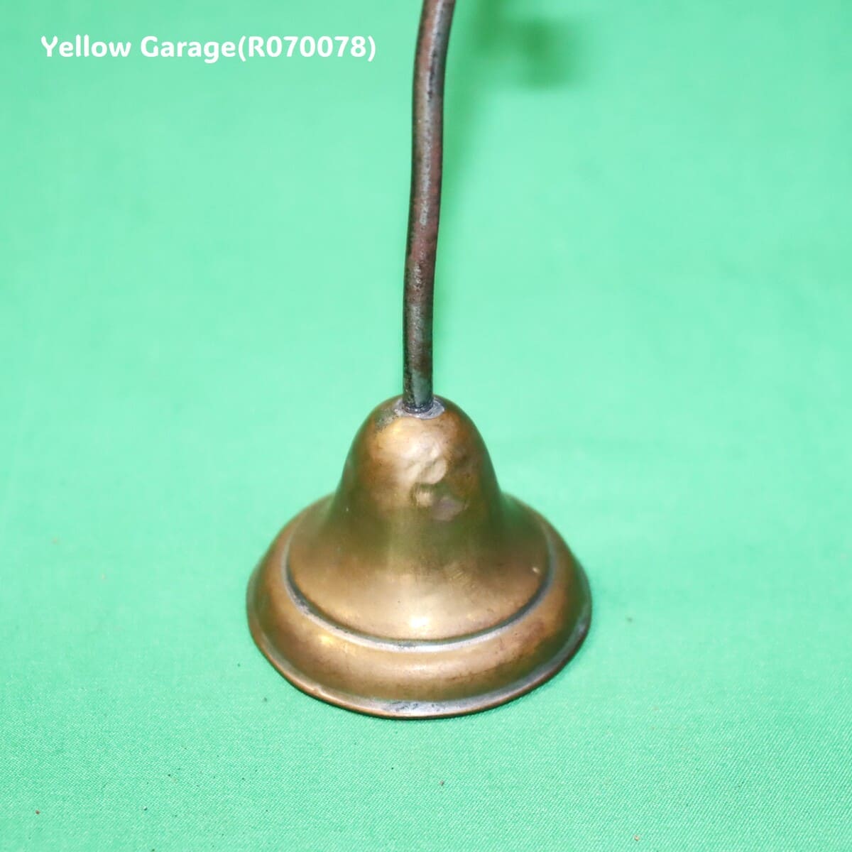 アンティーク 真鍮製ツイストバー アクセサリースタンド