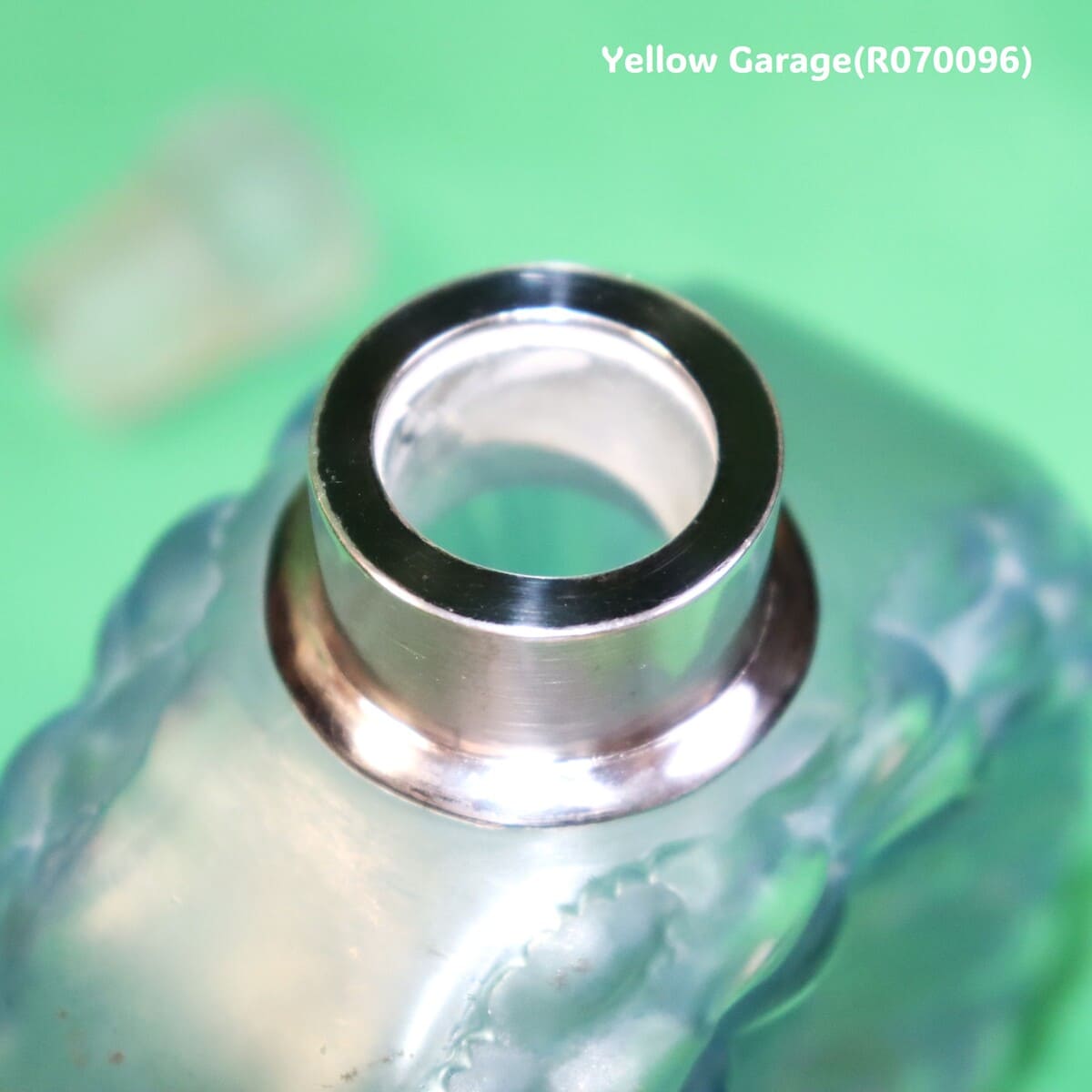 R. Lalique ダリア「Dahlia」・パフュームボトル – 両面花文様の芸術的逸品