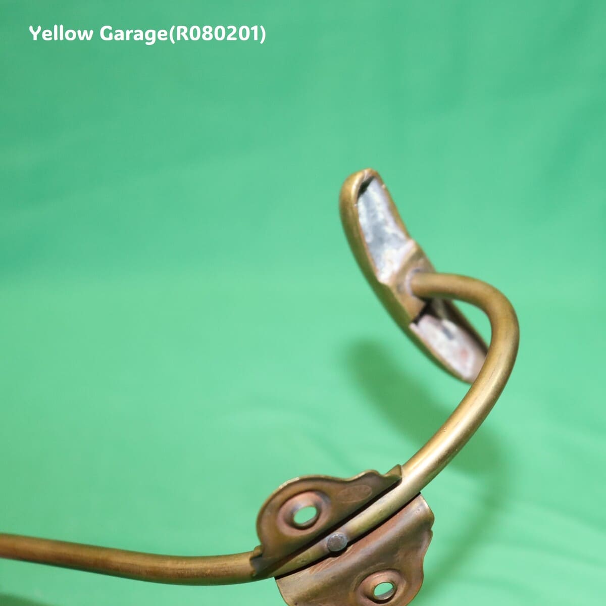 19世紀末から20世紀初頭のフランスで製造されたアンティークの壁付けフック＿取り次げ金具裏面