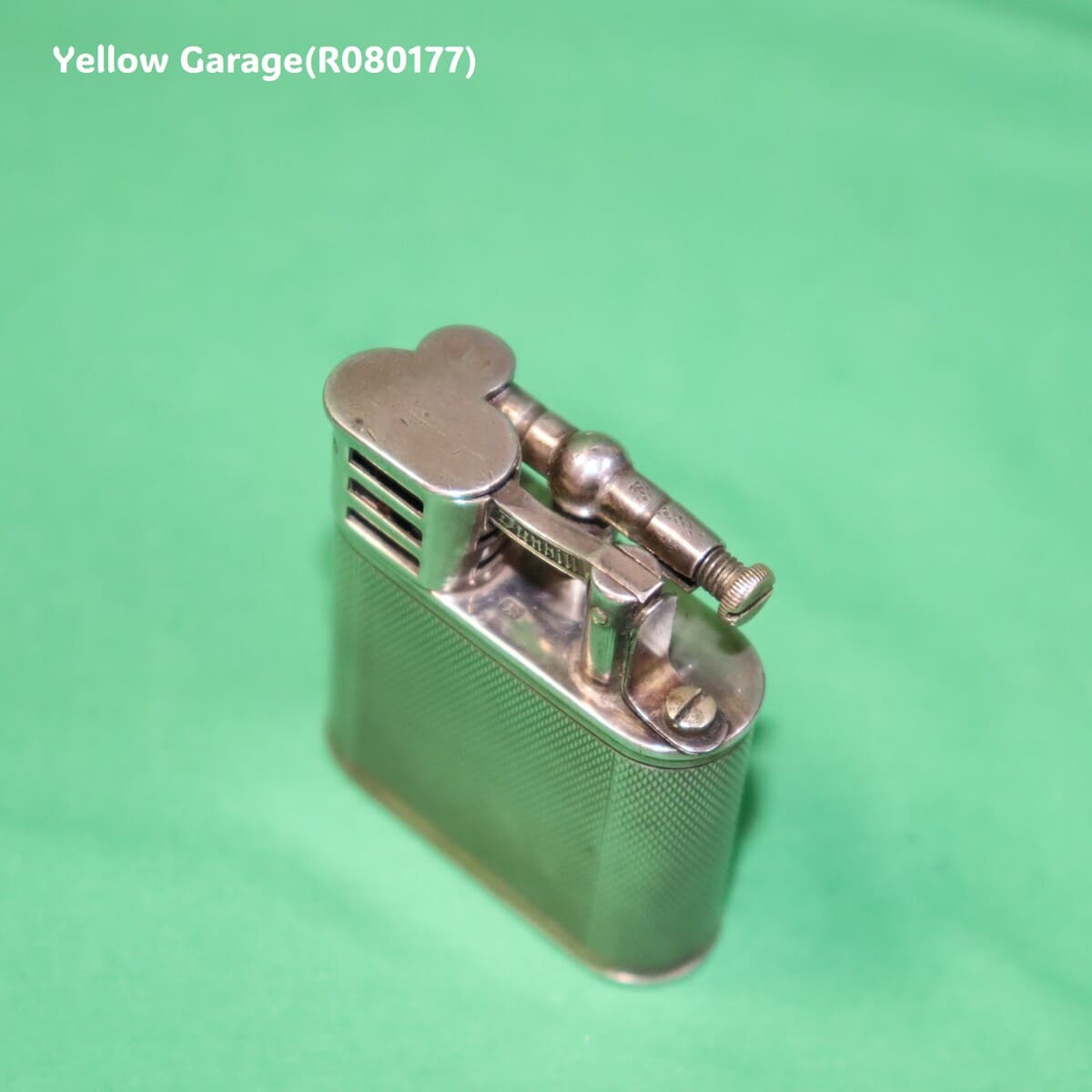 英国 Dunhill による「Dunhill Sport」オイルライター＿頭上
