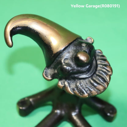 1960年代にオーストリアで制作されたWalter Bosse（ウォルター・ボッセ）によるオリジナルのビエンナブロンズ製ノーム（小人）フィギュア＿顔アップ