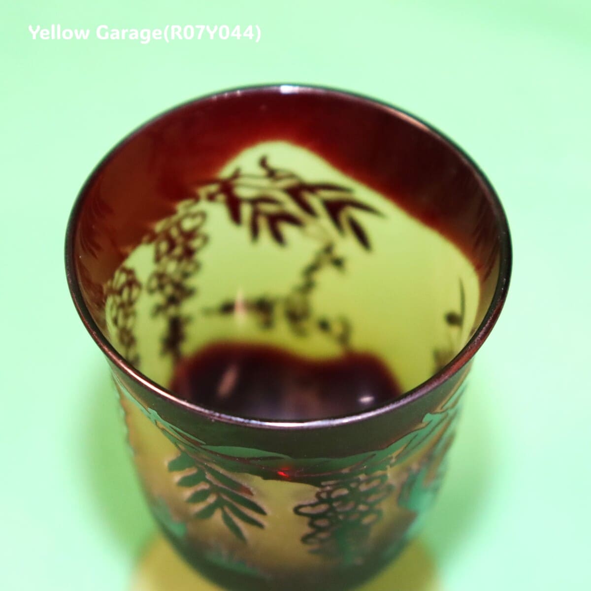 アールヌーヴォー風 葡萄文様 小型グラス 2客セット（高さ9cm）