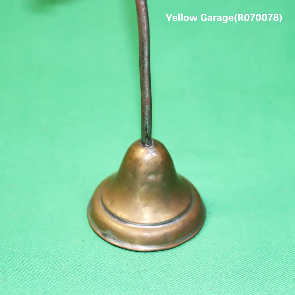 アンティーク 真鍮製ツイストバー アクセサリースタンド