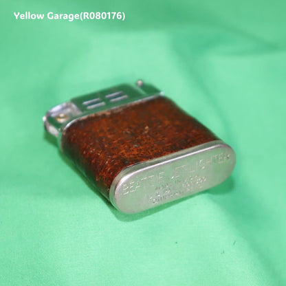 アメリカ製のヴィンテージ・オイルライター「BEATTIE JET LIGHTER＿底右下