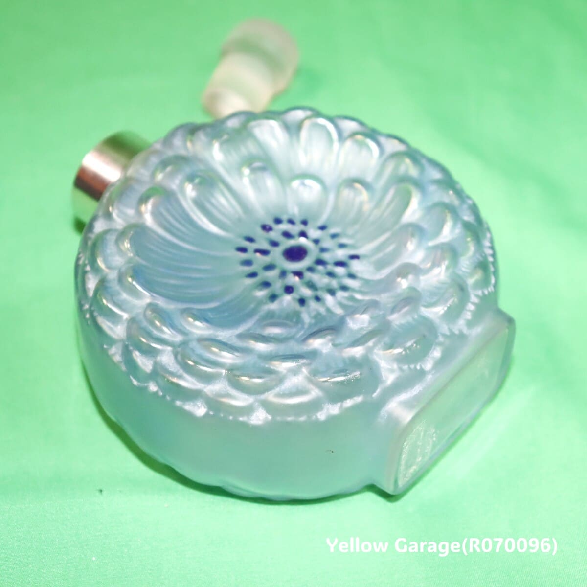 R. Lalique ダリア「Dahlia」・パフュームボトル – 両面花文様の芸術的逸品