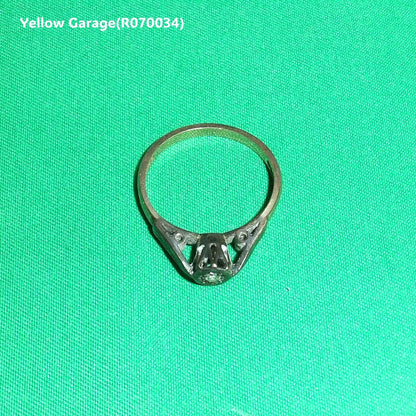 イギリス・バーミンガムにて製造された9カラットゴールドのヴィンテージダイヤモンドリング