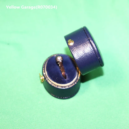 ヴィンテージイギリス製 9金 ダイヤモンドリング（専用ケース付き）