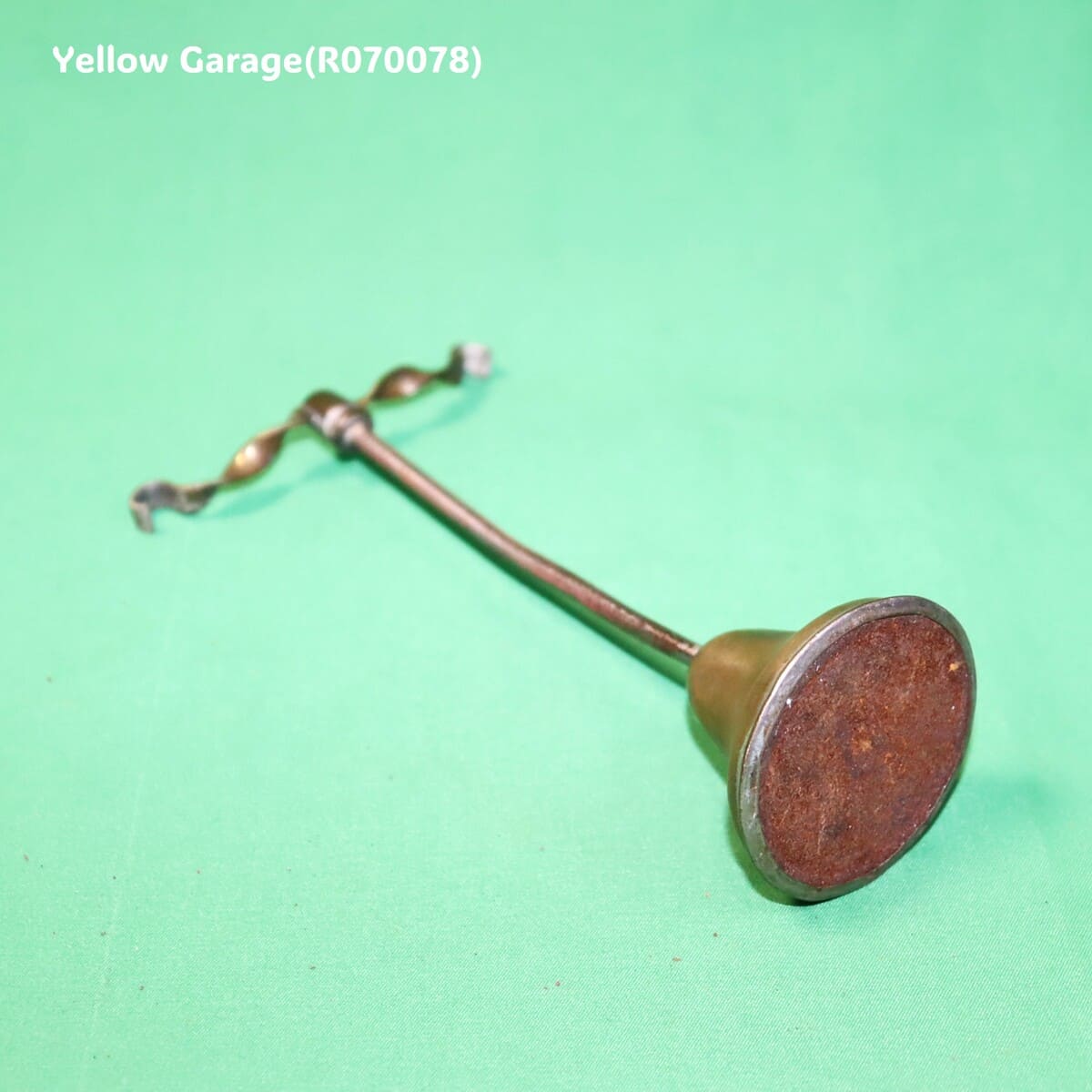 アンティーク 真鍮製ツイストバー アクセサリースタンド