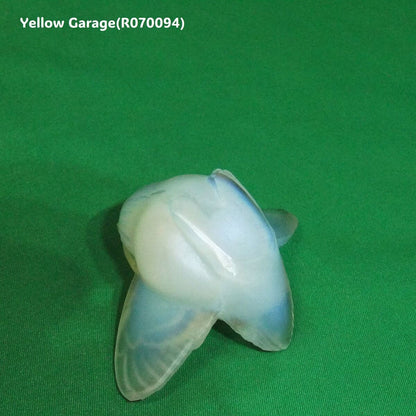 Sabino France製 オパルセントガラス小鳥像 “Oiseau aux Ailes Déployées”