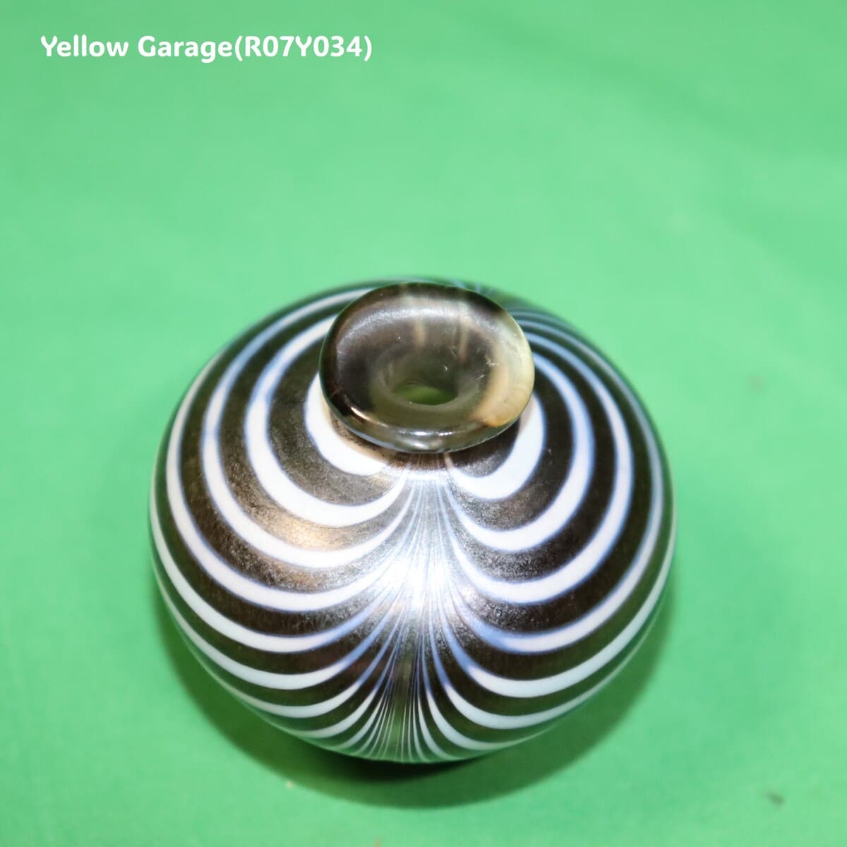 KOSTA BODA コスタボダ アートガラス ミニベース “Brown & White Flow” 6cm