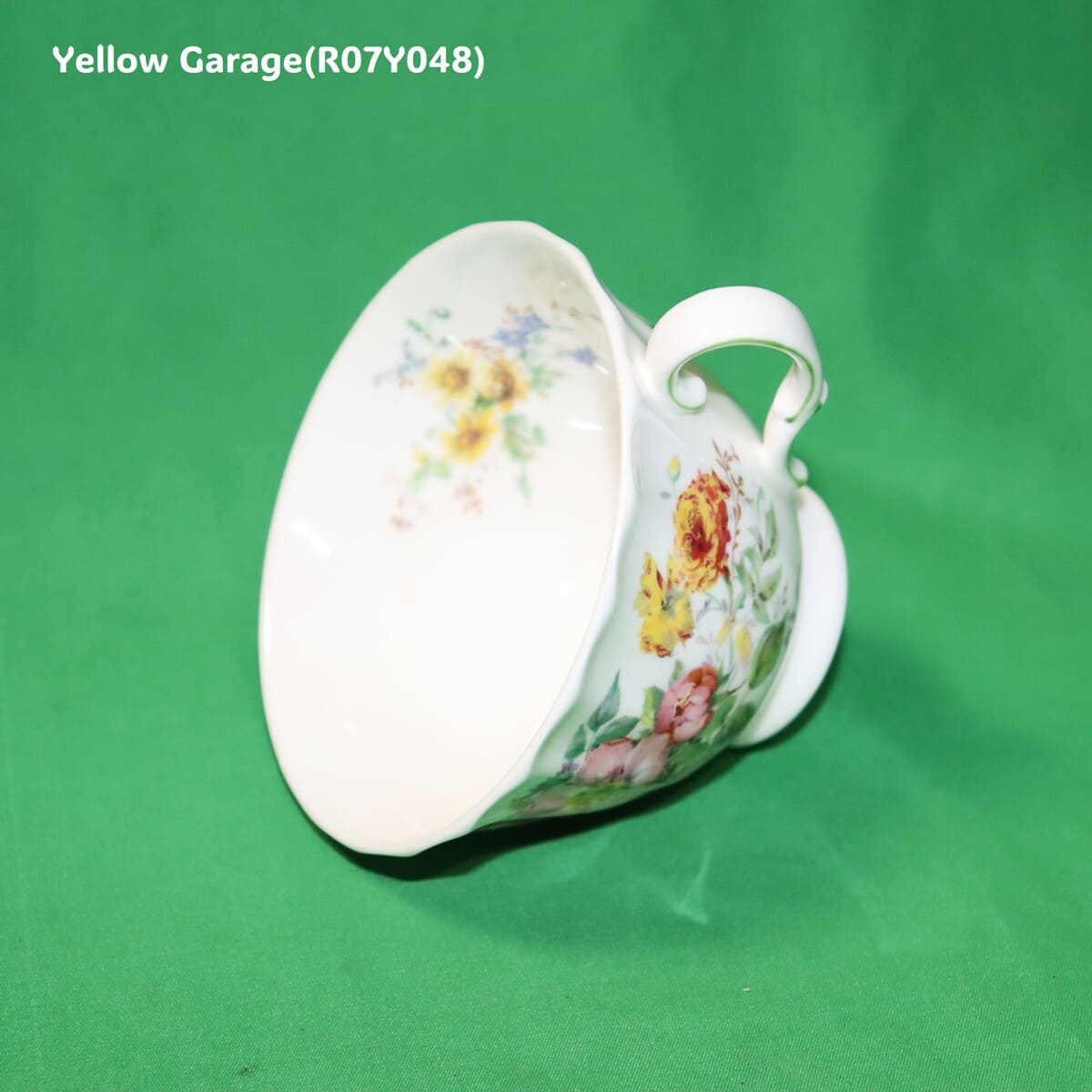 Royal Doulton（ロイヤル・ドルトン）“ARCADIA（アルカディア）” ティーカップ ペア