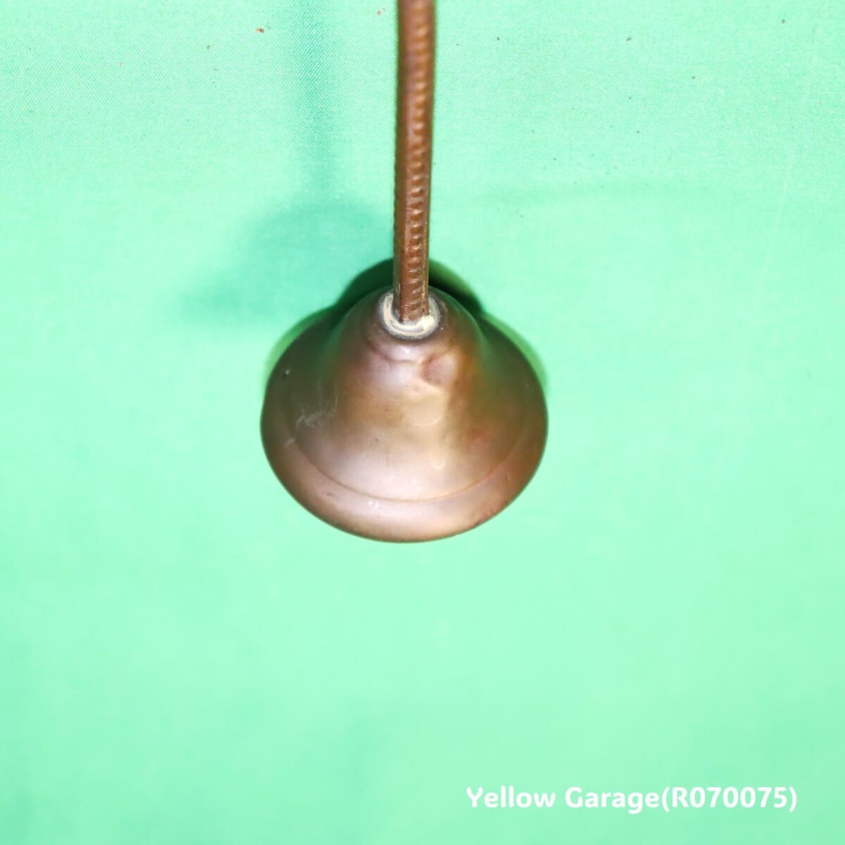 アンティーク真鍮製アクセサリスタンド（縞模様装飾）