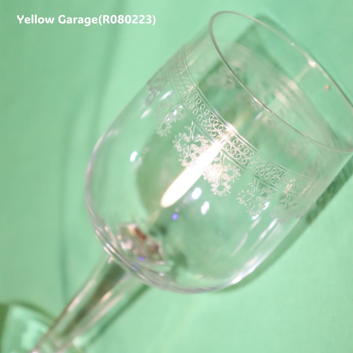 フランスを代表するクリスタルブランドオールドバカラによる「ポンパドール」シリーズのアンティーク・ウォーターグラ＿模様アップ右上