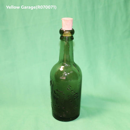 百年の時を越えた
獅子の印と深緑の輝き正面