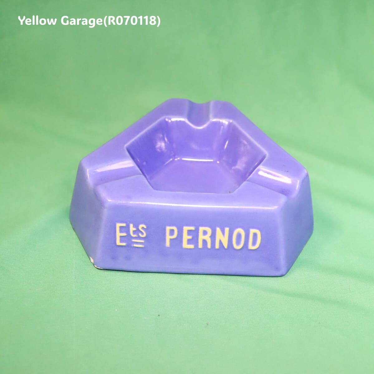 フランスの老舗リキュールブランド PERNOD FILS（ペルノ・フィス） の広告用アッシュトレイ