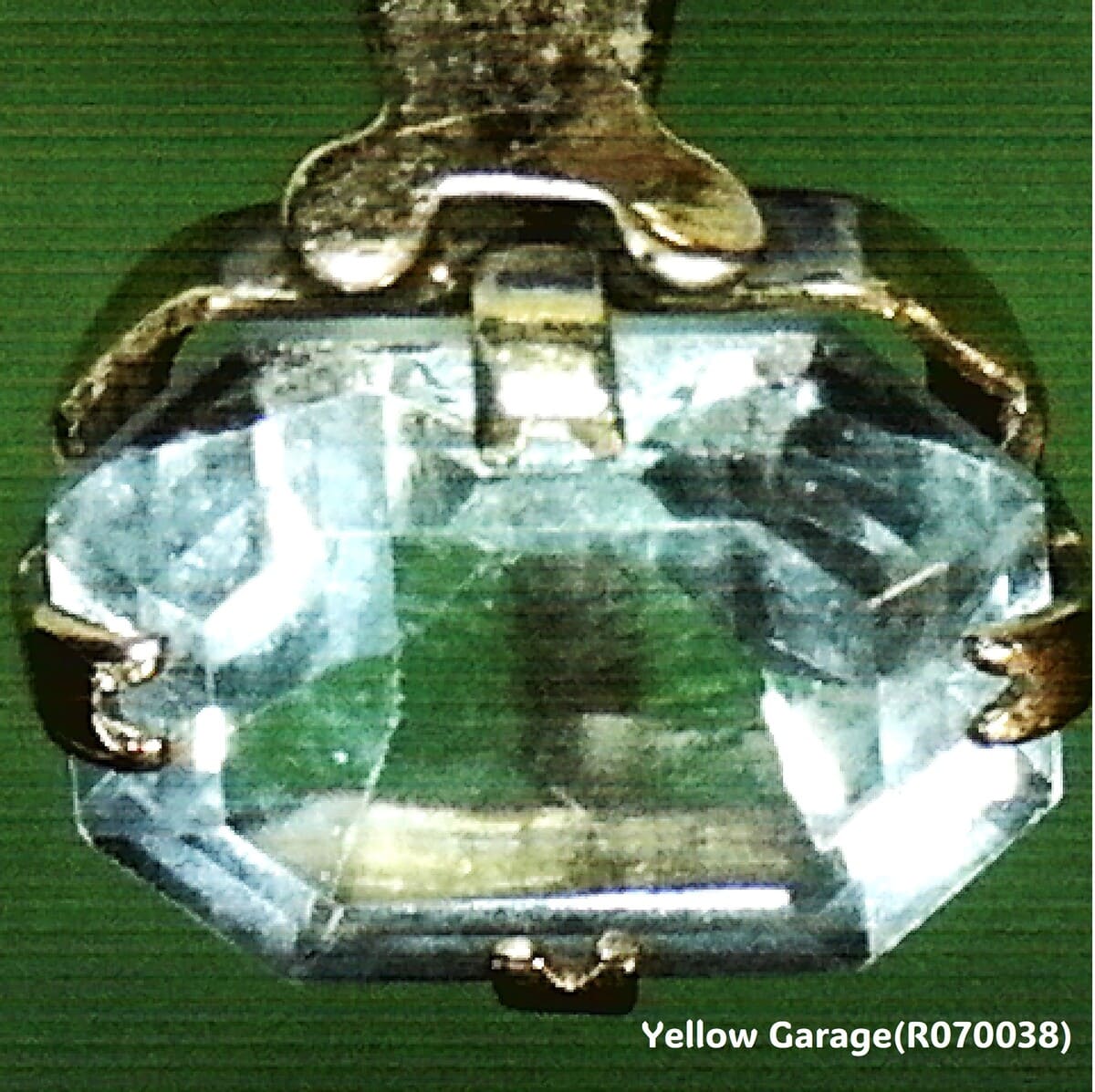 ヴィンテージ イギリス製 ブルートパーズリング（専用ケース付き）