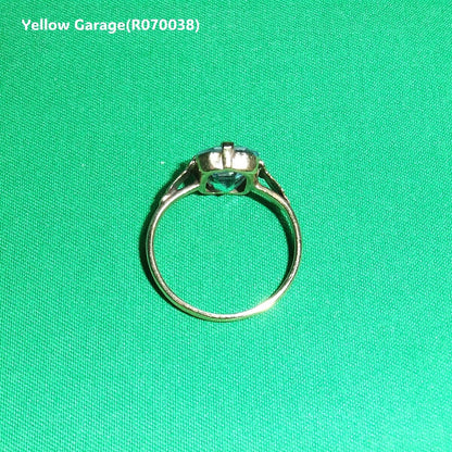 ヴィンテージ イギリス製 ブルートパーズリング（専用ケース付き）