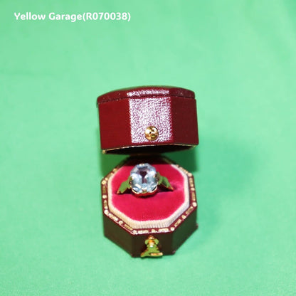 ヴィンテージ イギリス製 ブルートパーズリング（専用ケース付き）