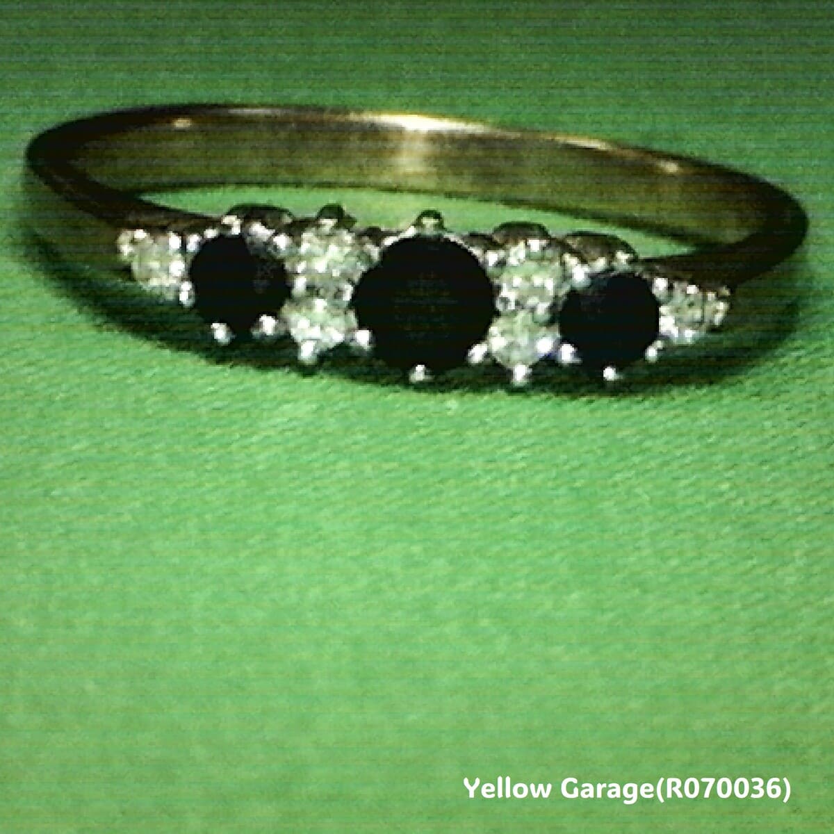 ヴィンテージ イギリス製 サファイア＆ダイヤモンド リング（専用ケース付き）