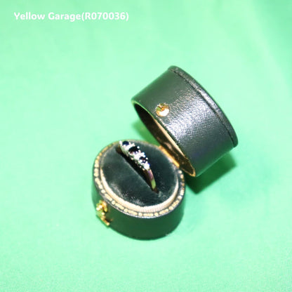 ヴィンテージ イギリス製 サファイア＆ダイヤモンド リング（専用ケース付き）