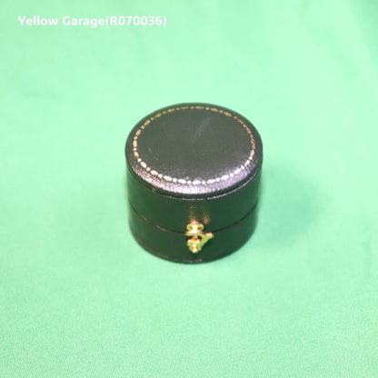 ヴィンテージ イギリス製 サファイア＆ダイヤモンド リング（専用ケース付き）