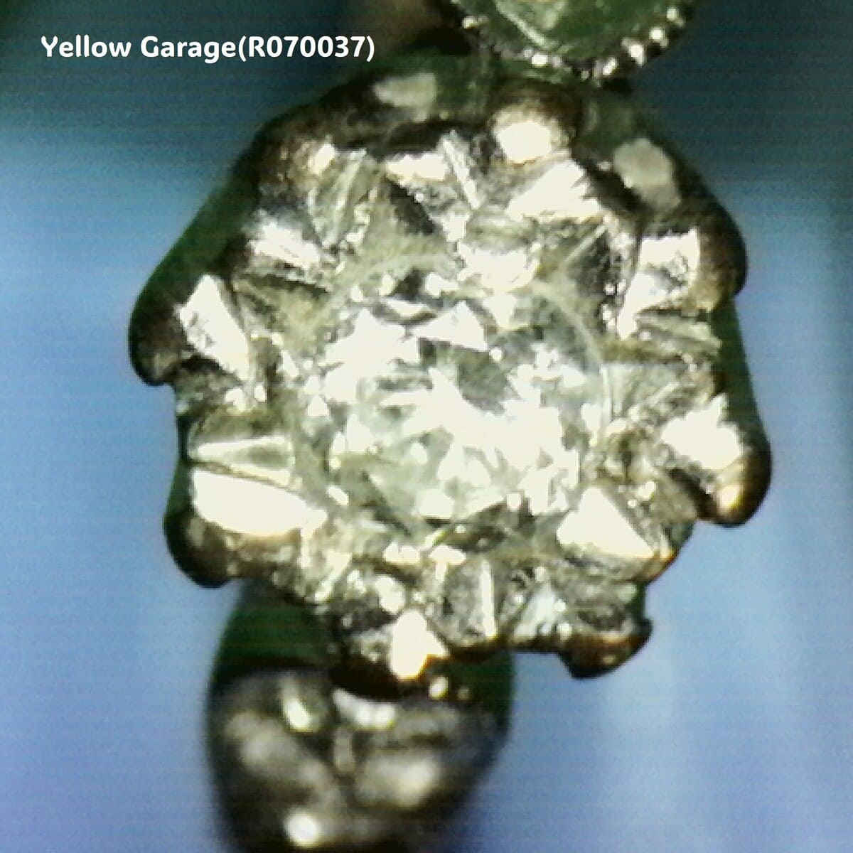 アンティーク イギリス製 ダイヤモンドリング（専用ケース付き）