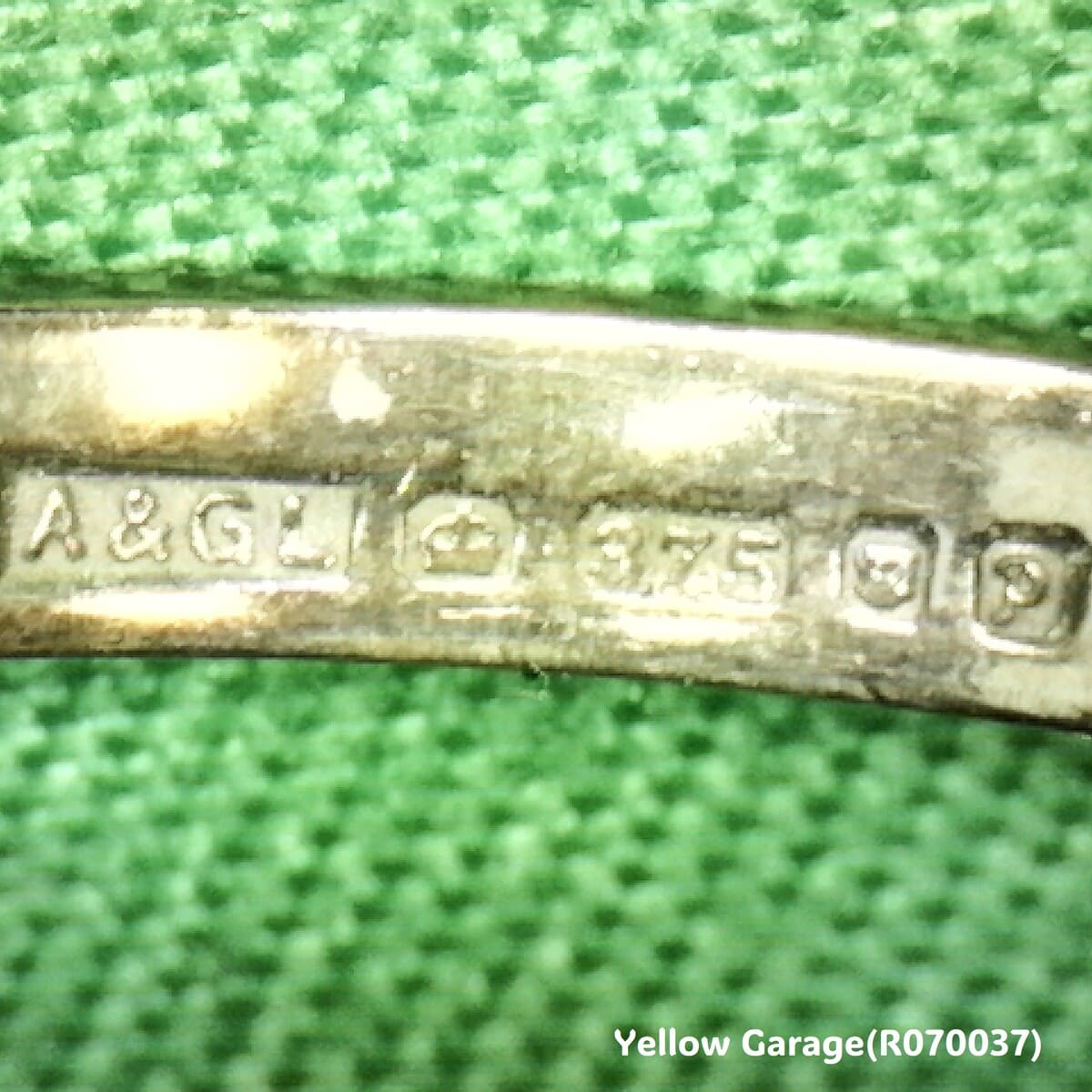 アンティーク イギリス製 ダイヤモンドリング（専用ケース付き）