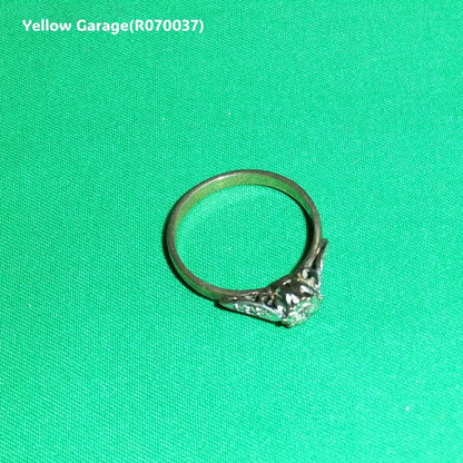 アンティーク イギリス製 ダイヤモンドリング（専用ケース付き）