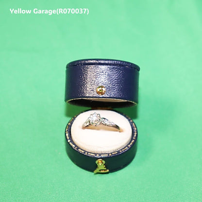 アンティーク イギリス製 ダイヤモンドリング（専用ケース付き）