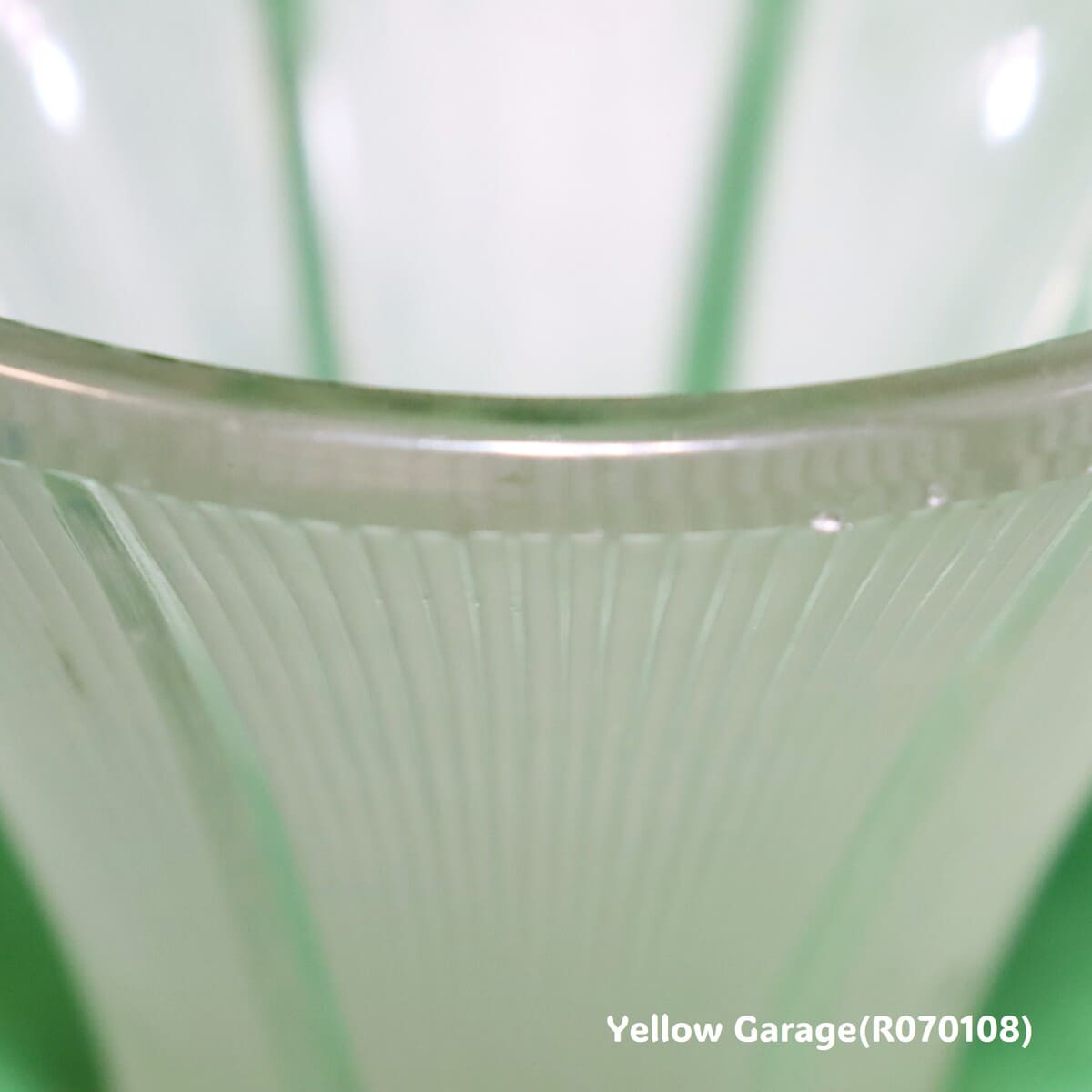 【R. Lalique】ヴィンテージ フロステッドガラスベース《麦穂文様》フランス製