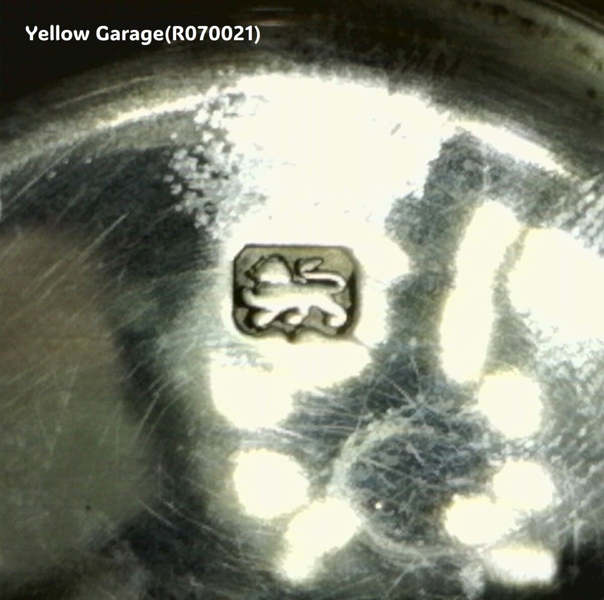 英国ホールマーク純銀ケース × スイス製ムーブメント