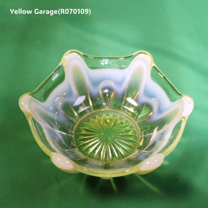 ヴァセリンガラスのクラウンボウル（推定1900年代初頭・イギリス製）