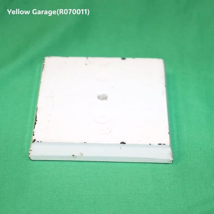 一辺約85mmの小ぶりなアンティークタイル