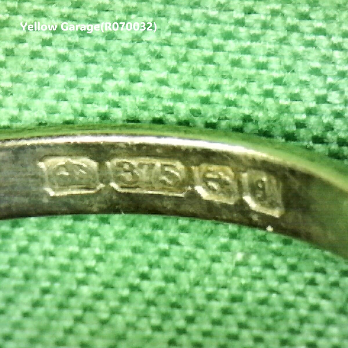 イギリス製ヴィンテージリング オーストラリア産オパール＆ルビー（K9ゴールド・1970年代・Birmingham刻印） 専用ケース付き